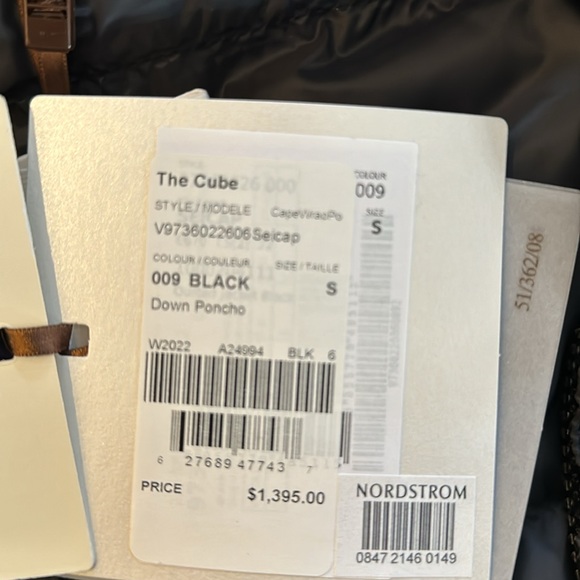 MaxMara The Cube Down Poncho - Picture 11 of 14